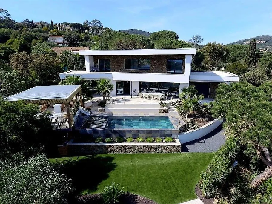 Magnifique Villa Neuve 12 Personnes Vue Mer contacts